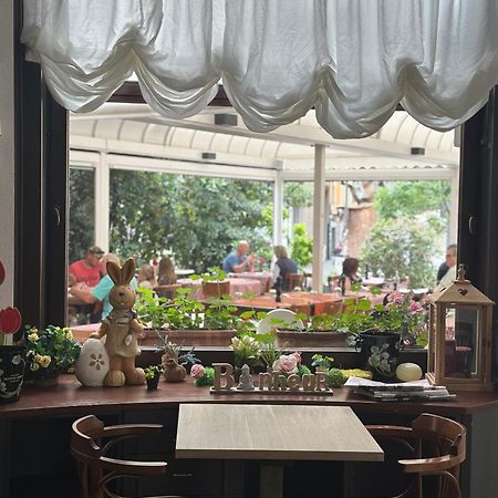 Hotel Croce Federale Белинцона Екстериор снимка