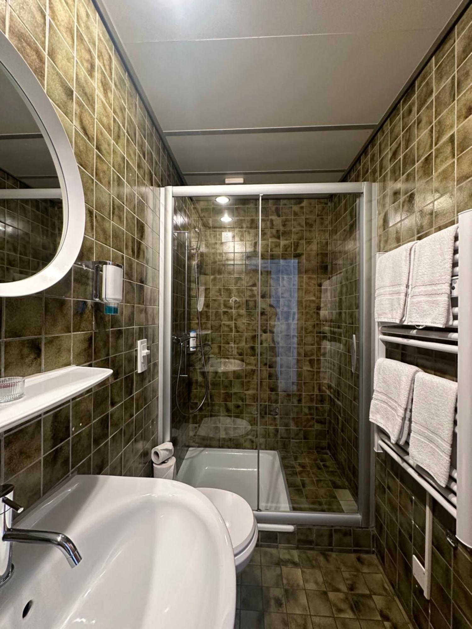 Hotel Croce Federale Белинцона Екстериор снимка