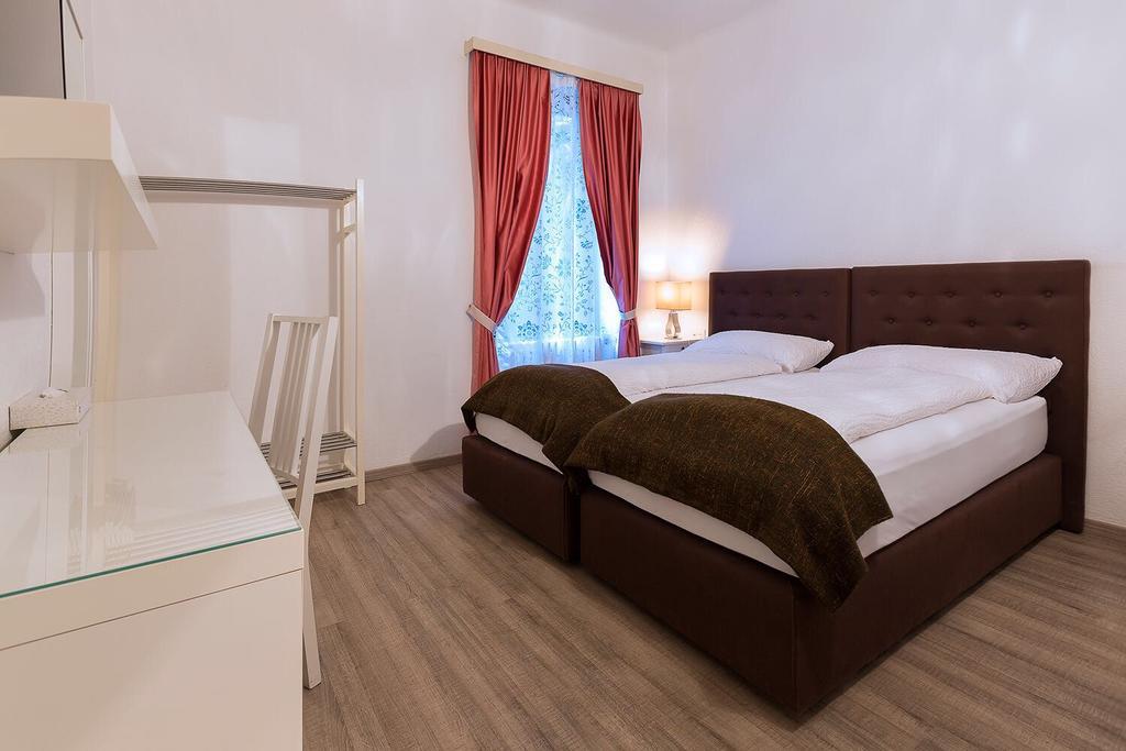 Hotel Croce Federale Белинцона Екстериор снимка
